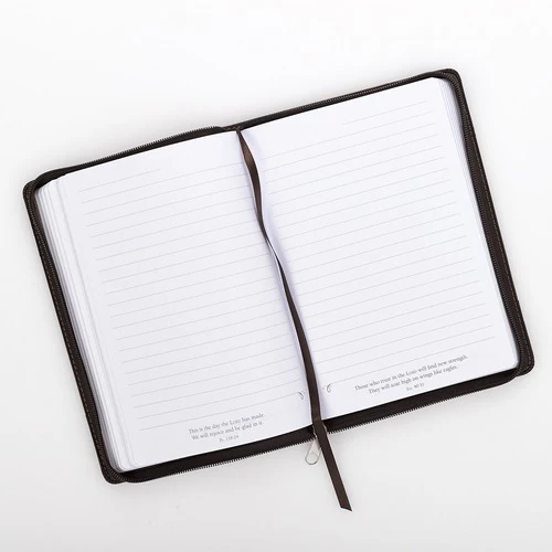Be Strong & Courageous Journal - Image 3
