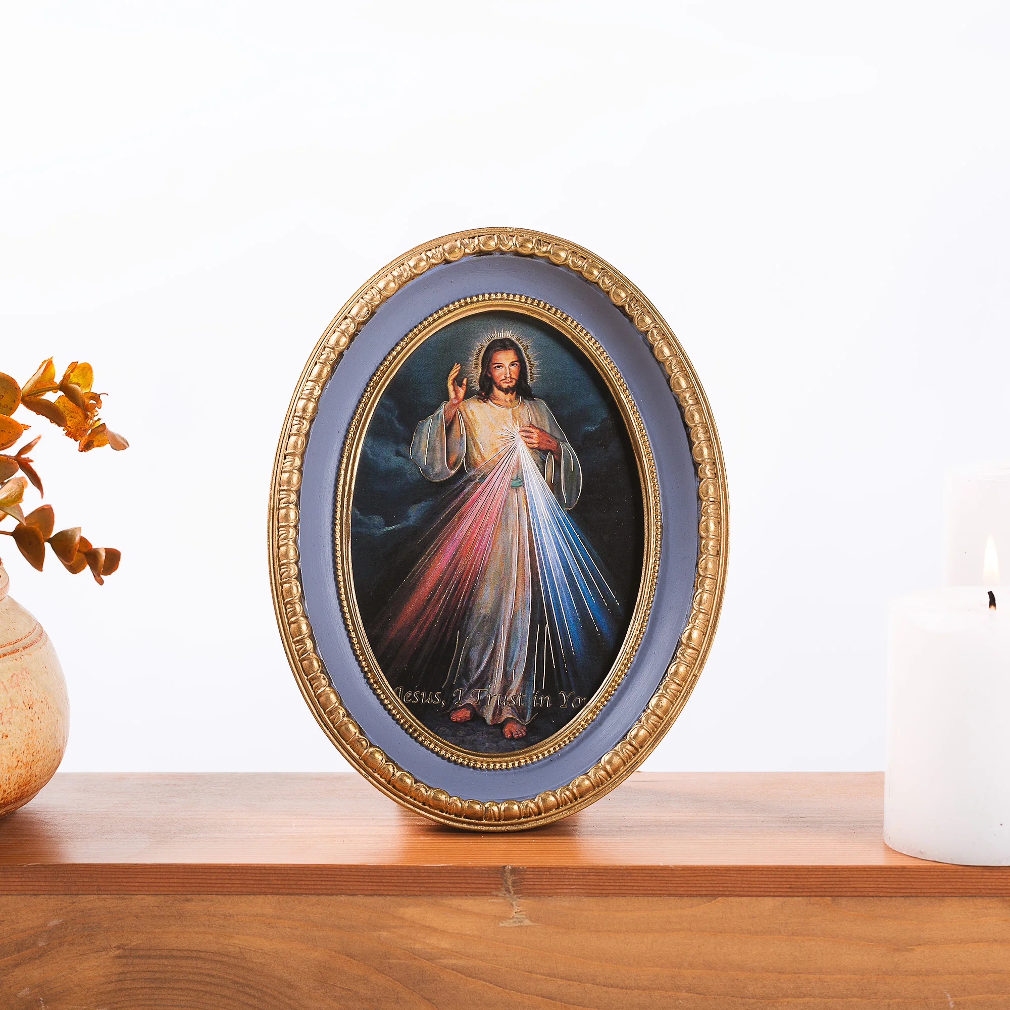 Divine Mercy Print in Blue Oval Frame - 7.5" x 5.5"