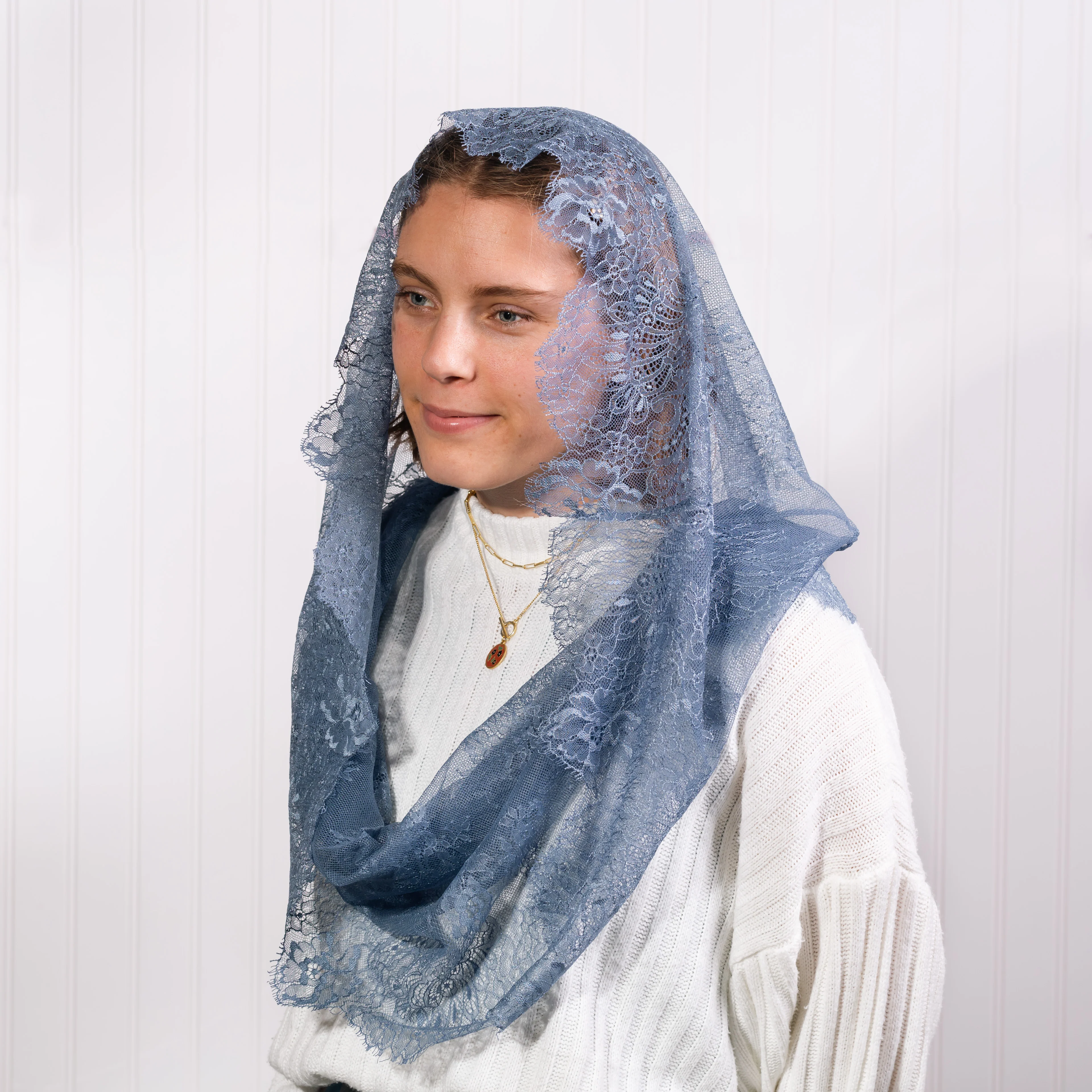 Francisca Spanish Lace Infinity Chapel Veil - Multiple Colors - Image 3