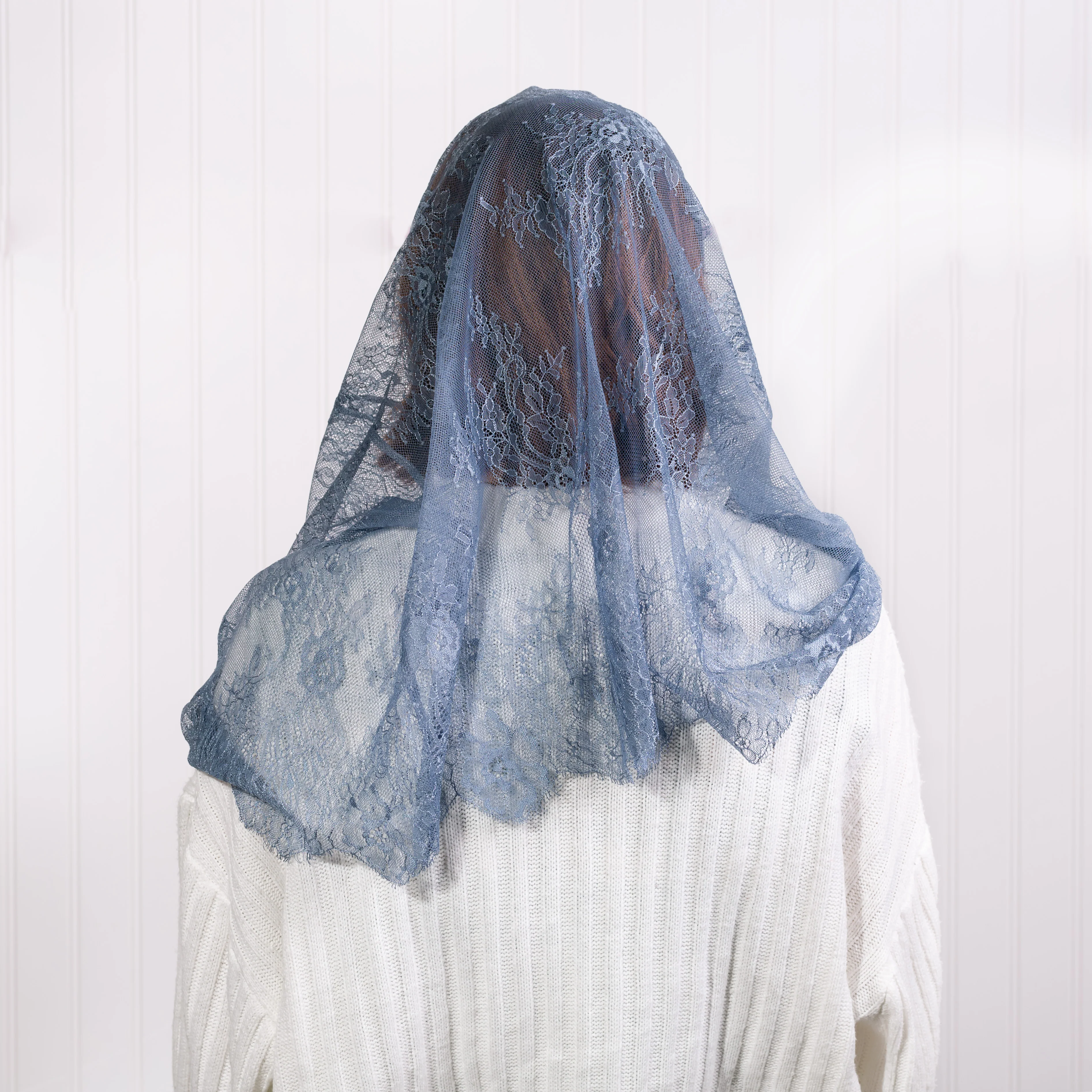 Francisca Spanish Lace Infinity Chapel Veil - Multiple Colors - Image 4