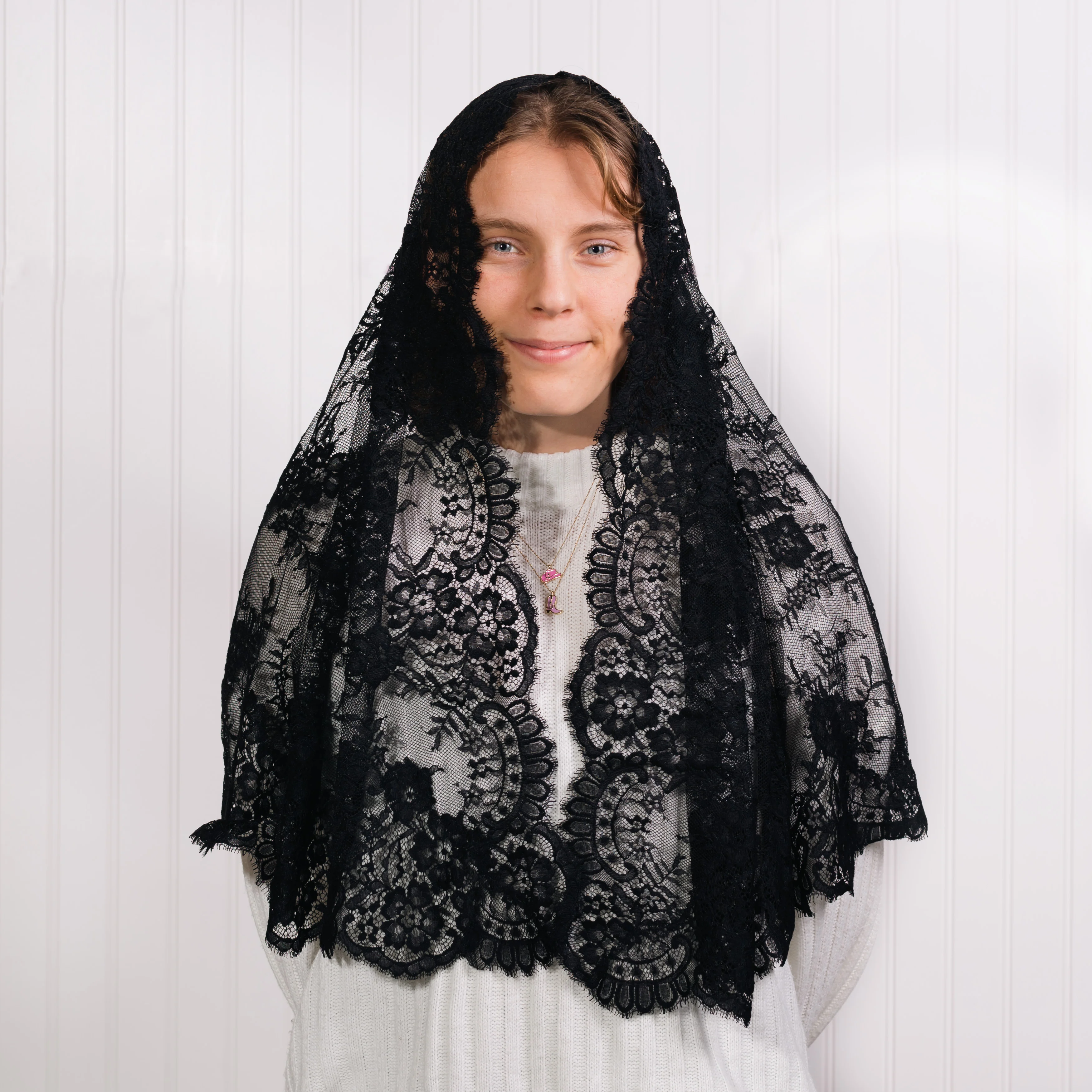 Gabriela Long Spanish Lace Chapel Veil - Multiple Colors - Image 6