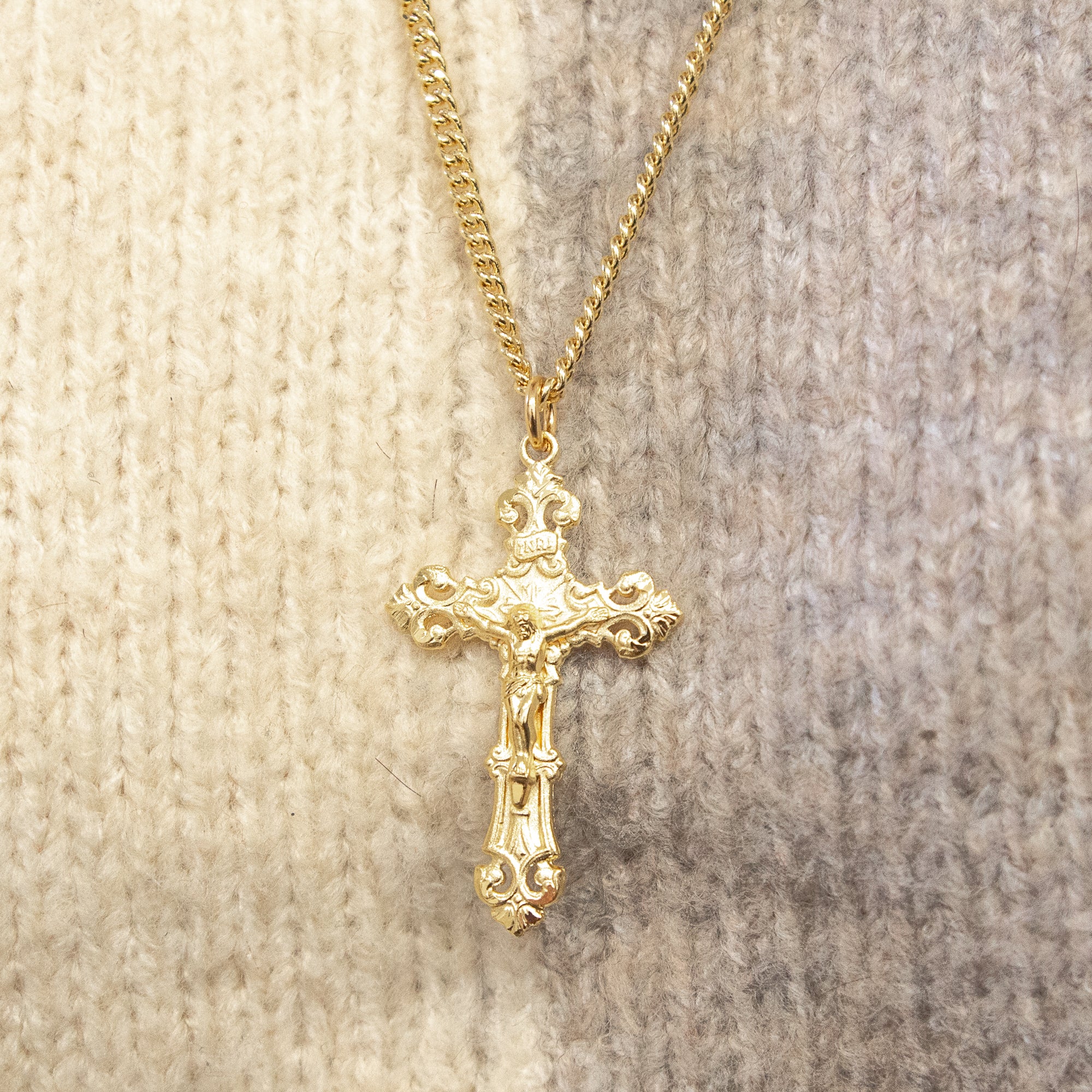 Gold/Sterling Silver Crucifix with 24 inch chain - Image 3