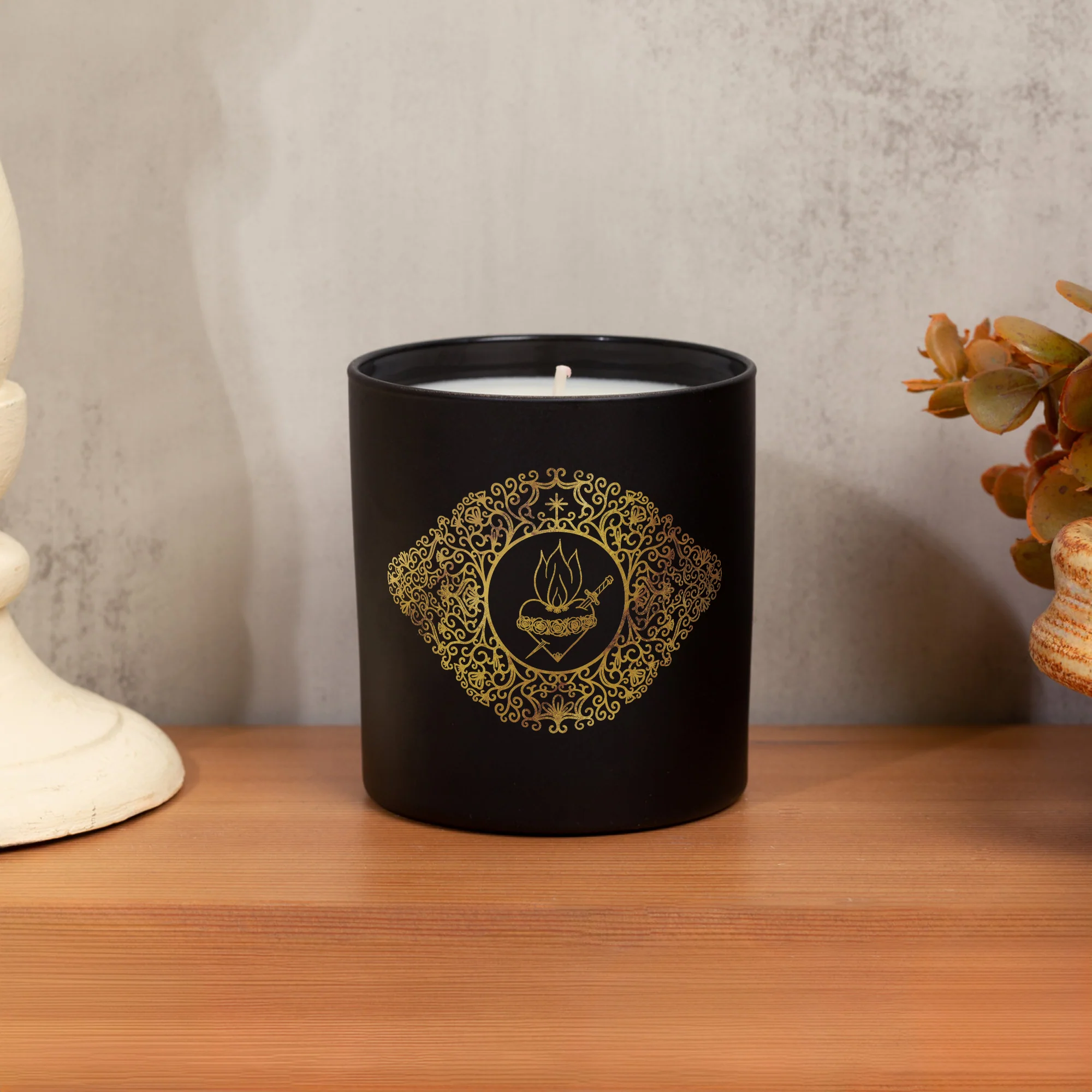 Immaculate Heart of Mary Gold Filigree Candle - Image 4