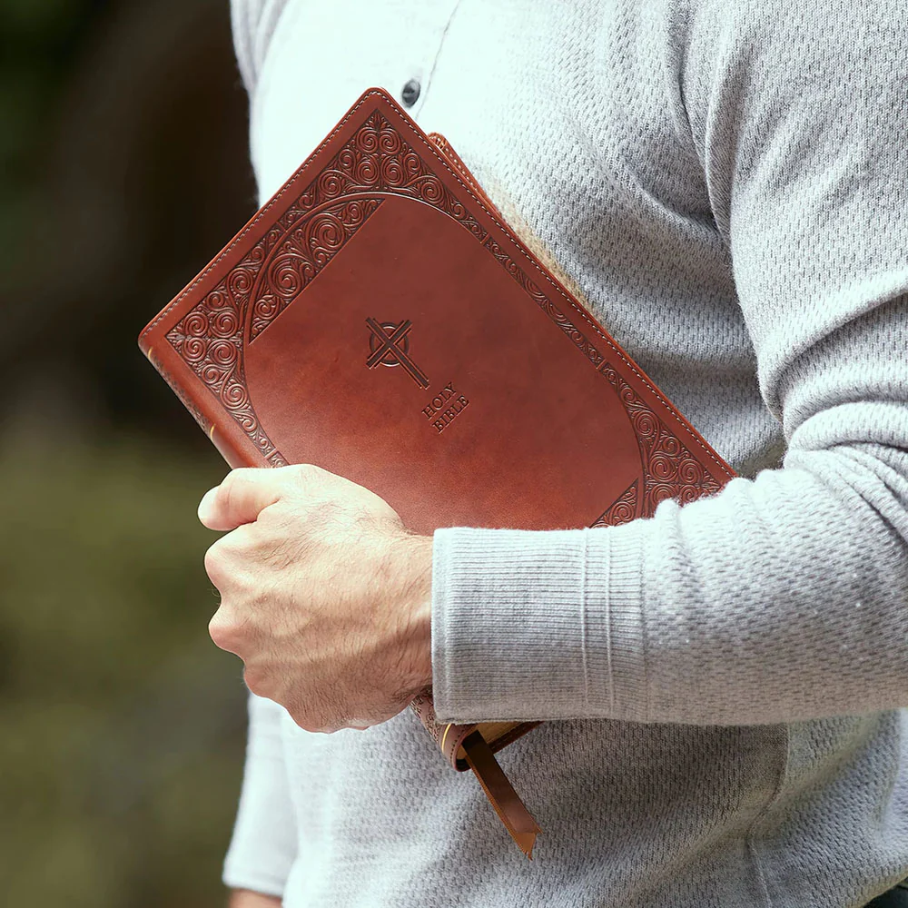 Large Print New American Bible (NABRE) - Leathersoft Gift Edition - Image 9