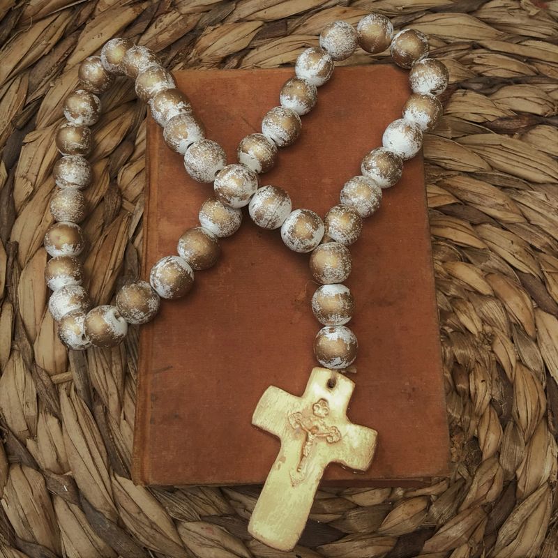Large Strand White & Gold Leaf Blessing Beads - Image 4