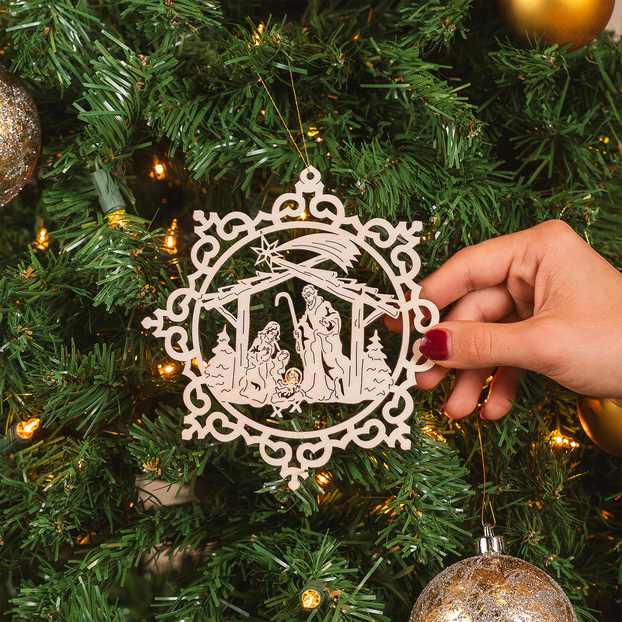 Laser Cut Star Italian Nativity Ornament - Image 2