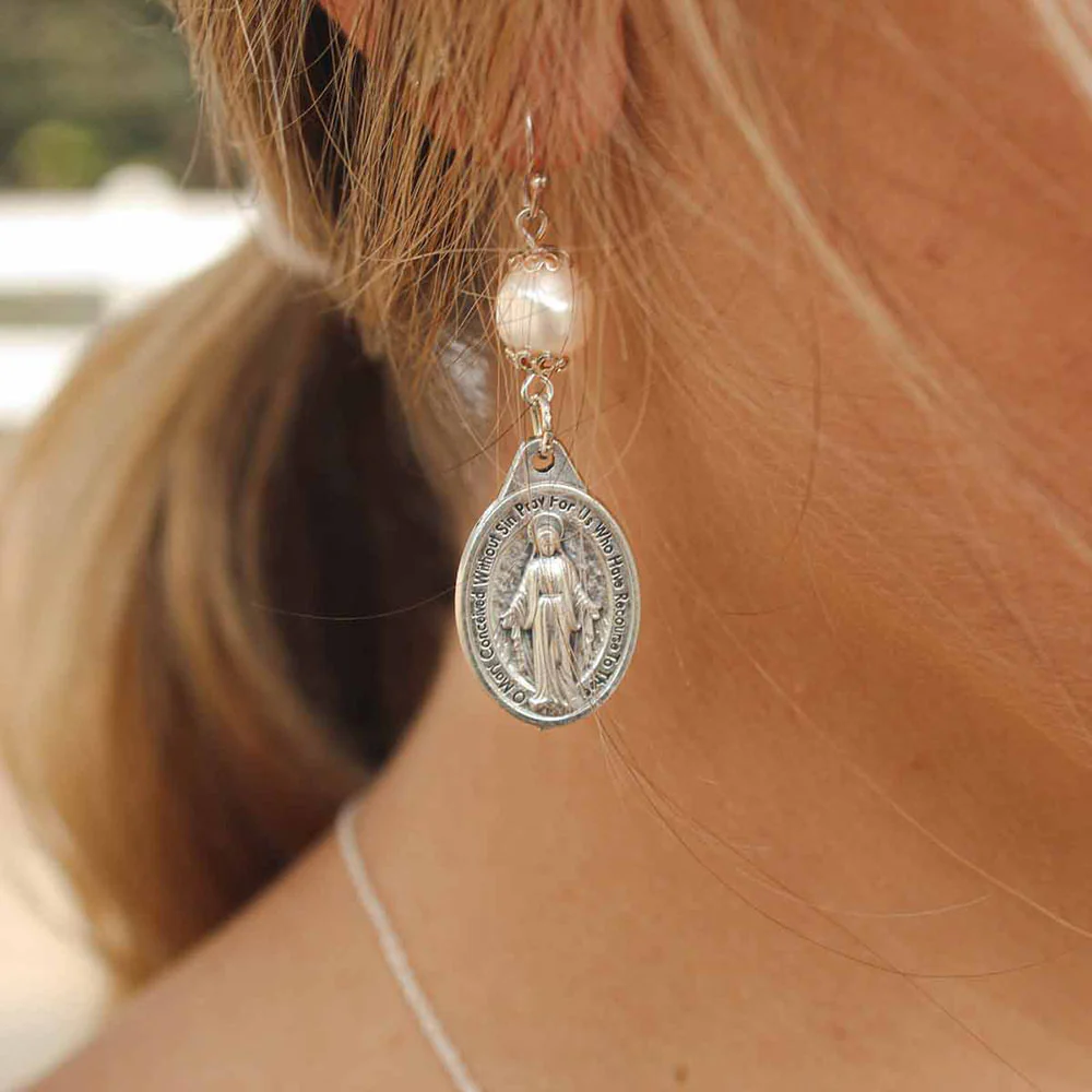 Miraculous Medal Pearl Earrings in Silver - Image 2