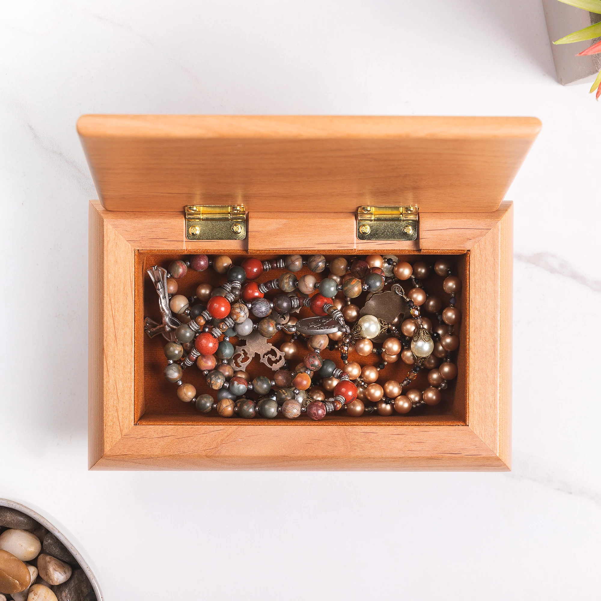 Personalized Jesus, I Trust in You Red Alder Keepsake Box - Image 3