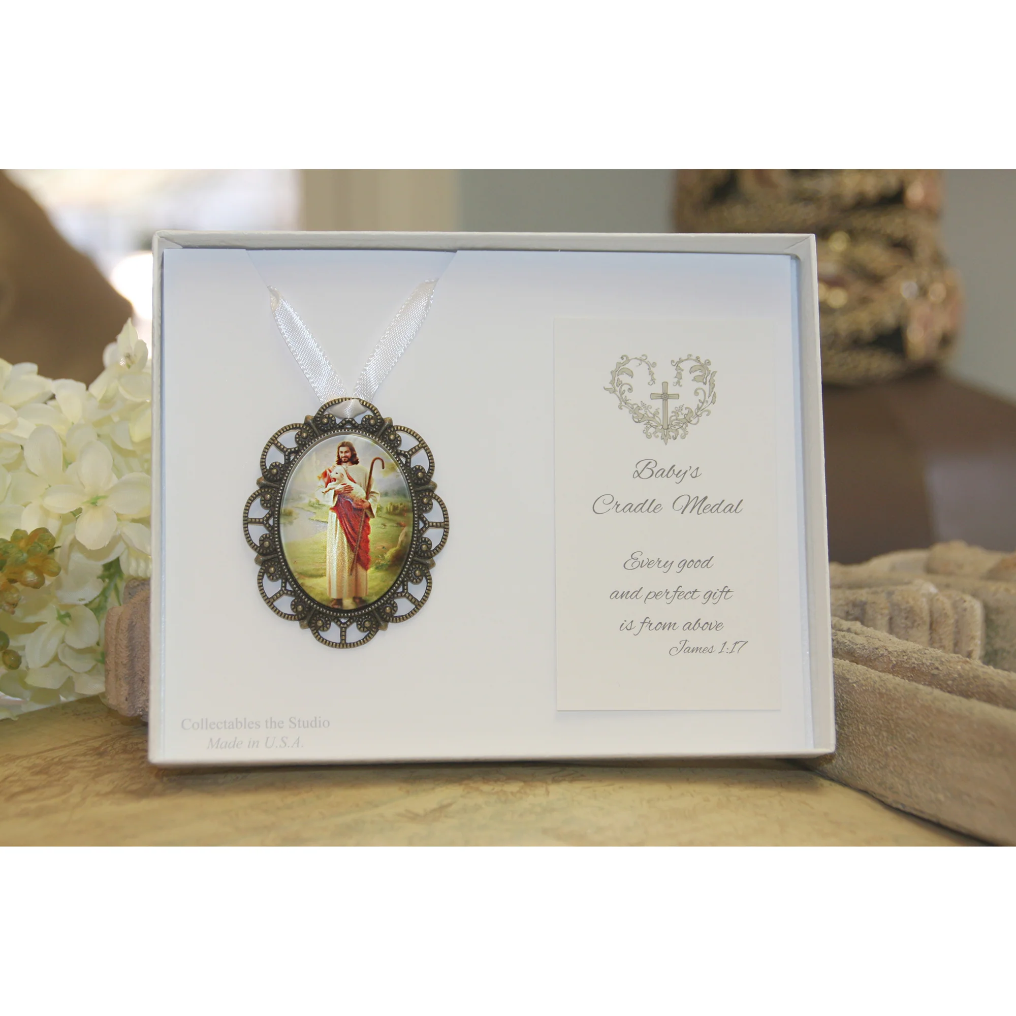 Sacred Heart of Jesus Cradle Medal