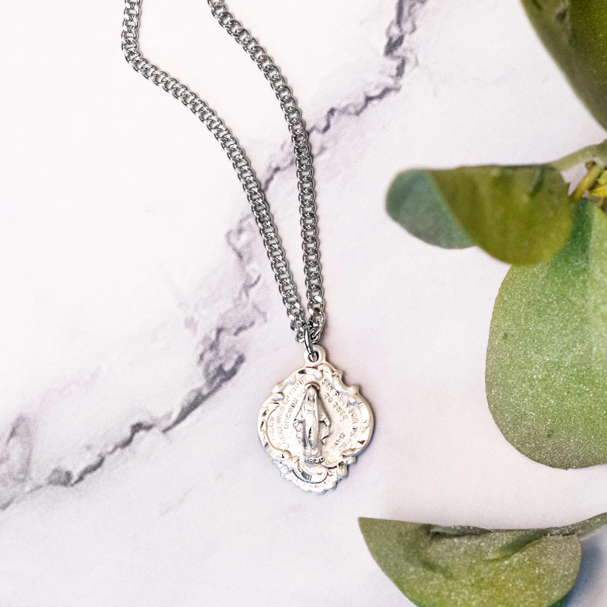 Small Baroque Miraculous Medal Necklace - Gold or Silver - Image 3